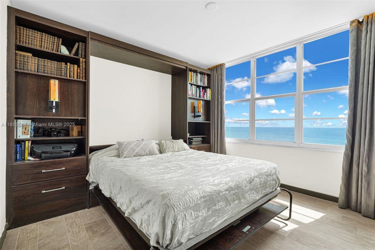 5151 Collins Ave, Unit 1519, Miami Beach, FL 33140 Photo