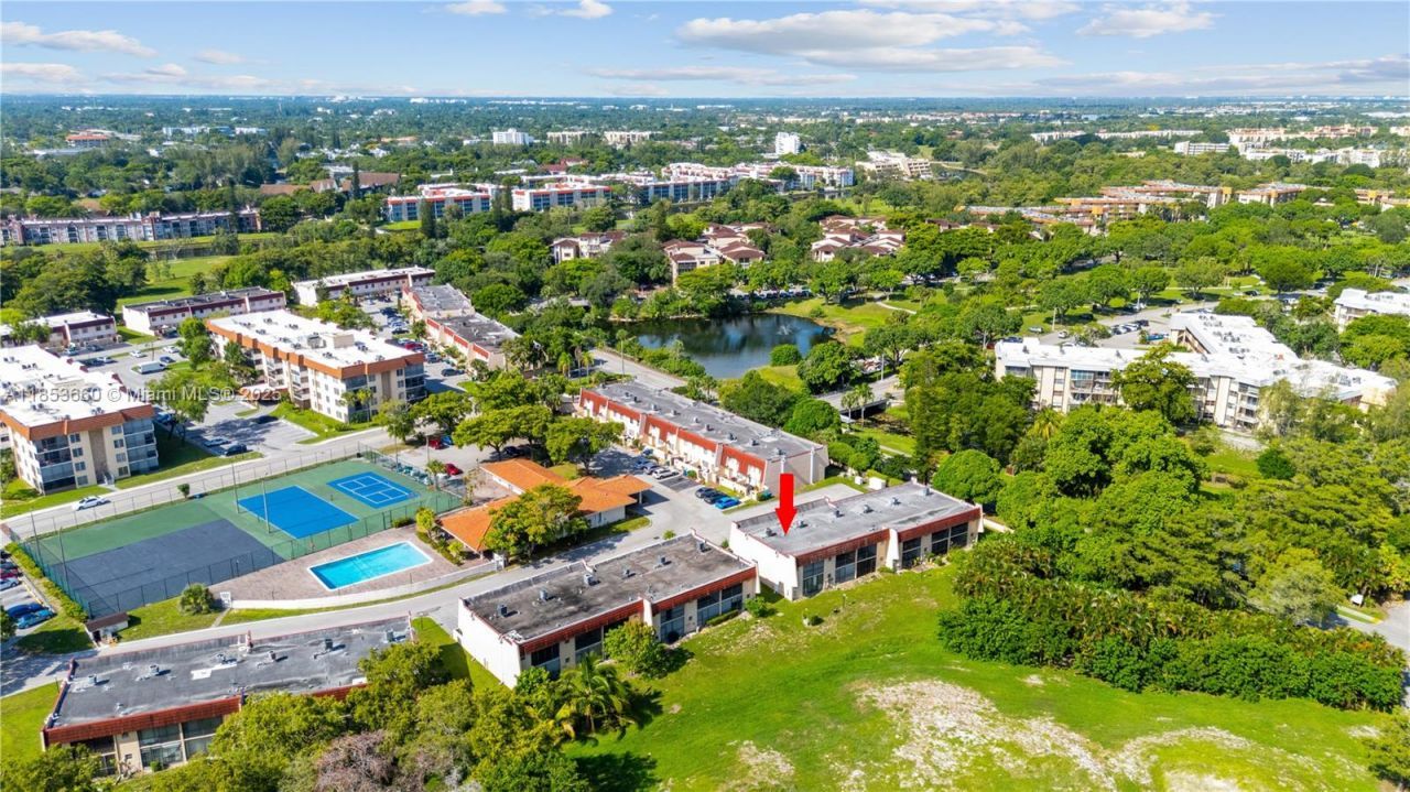 4088 Inverrary Dr, Unit 11F, Lauderhill, FL 33319 Photo