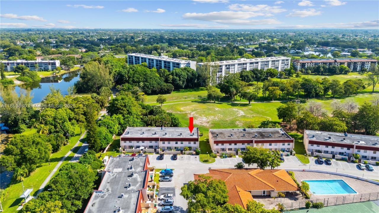 4088 Inverrary Dr, Unit 11F, Lauderhill, FL 33319 Photo