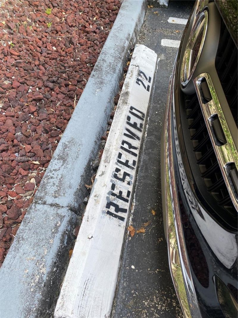 3301 N Country Club Dr, Unit 112, Aventura, FL 33180 Photo