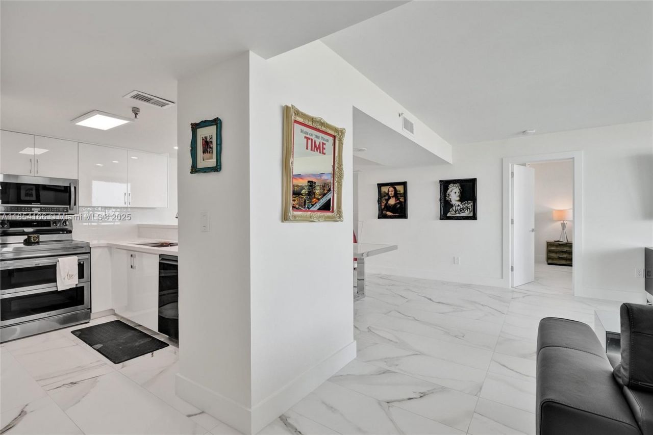 650 West Ave, Unit 1408, Miami Beach, FL 33139 Photo
