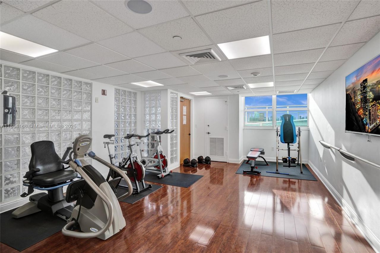 650 West Ave, Unit 1408, Miami Beach, FL 33139 Photo