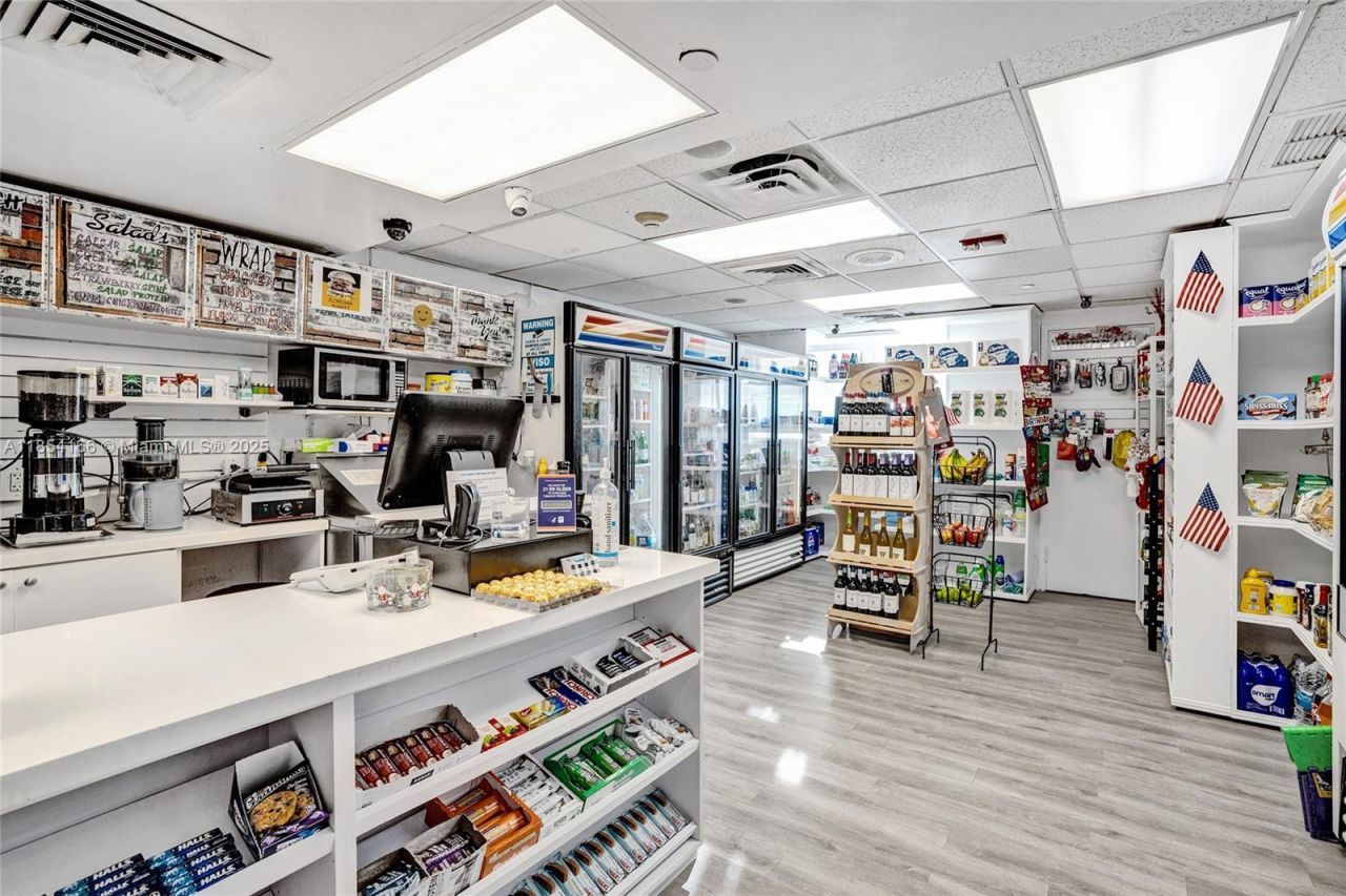 650 West Ave, Unit 1408, Miami Beach, FL 33139 Photo