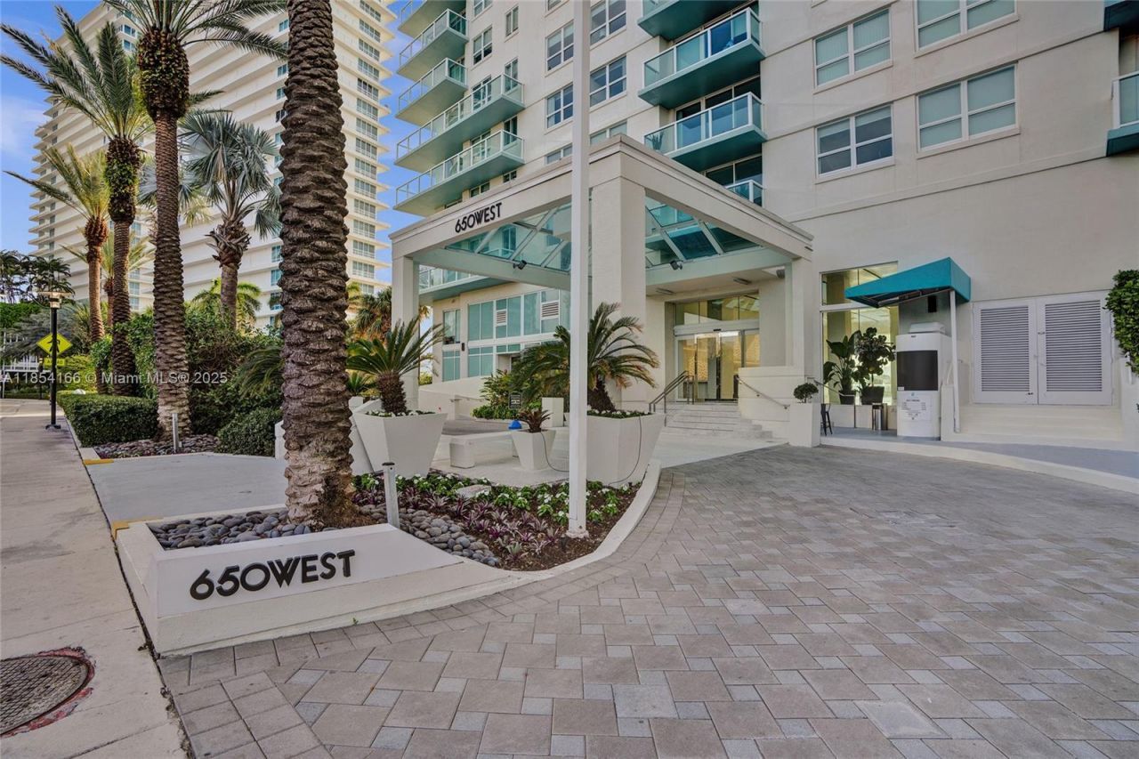 650 West Ave, Unit 1408, Miami Beach, FL 33139 Photo