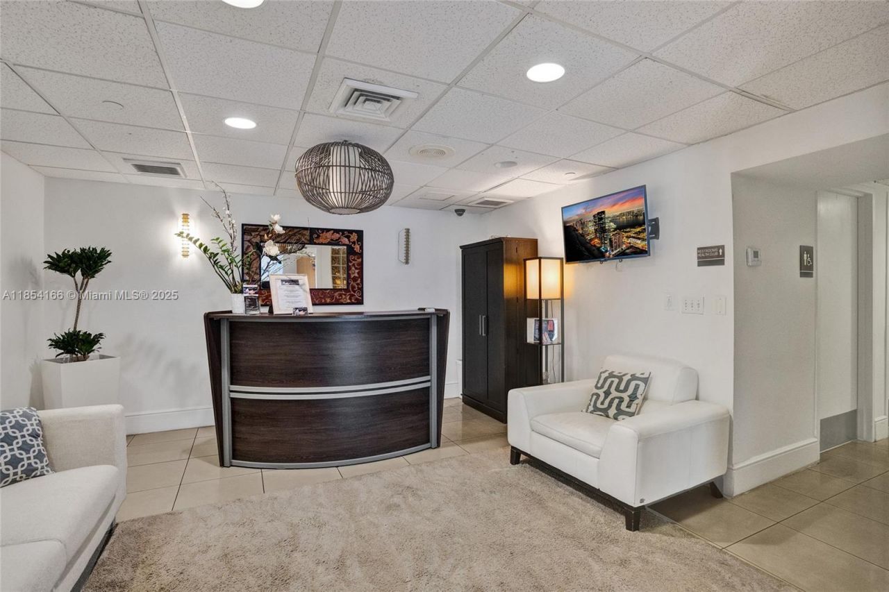 650 West Ave, Unit 1408, Miami Beach, FL 33139 Photo