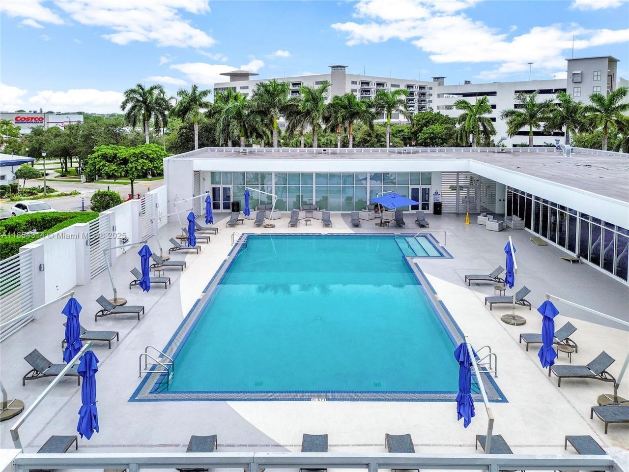 15051 Royal Oaks Ln, Unit 1605, North Miami, FL 33181 Photo