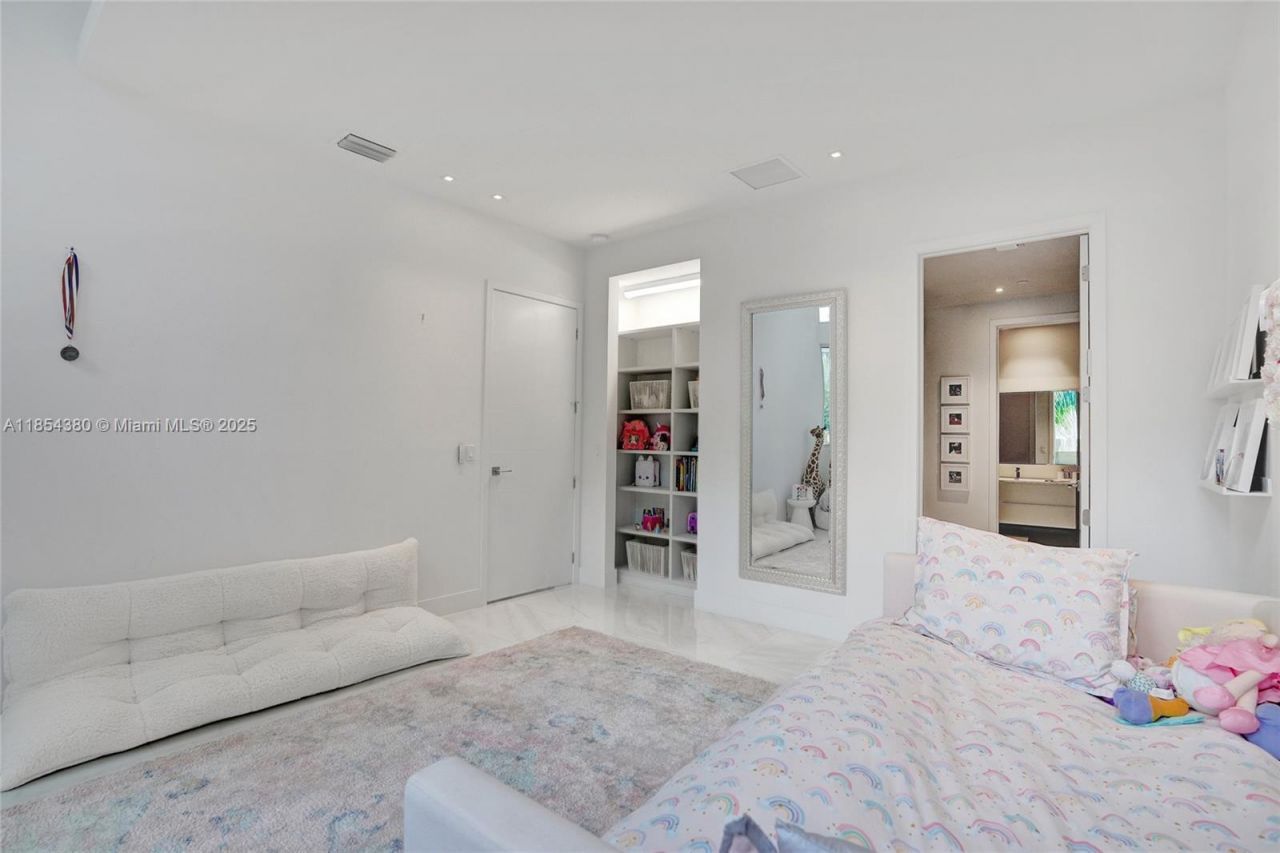 3750 Yacht Club Dr, Unit TH2, Aventura, FL 33180 Photo