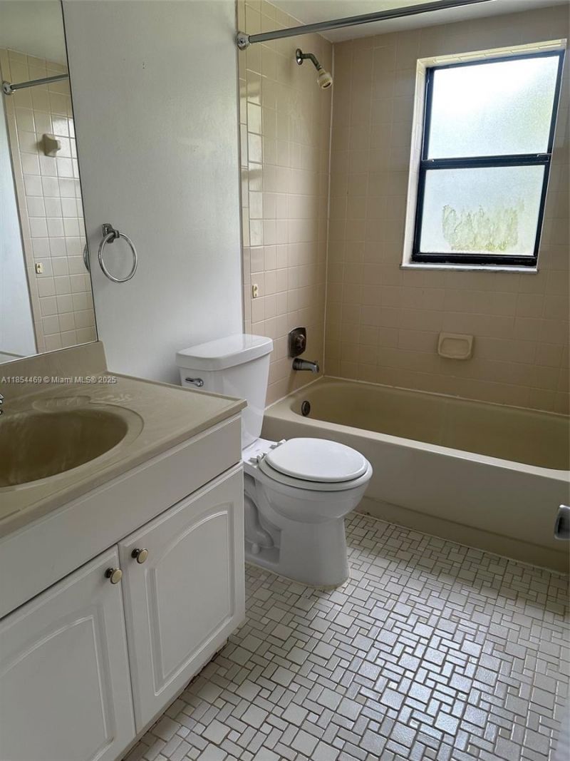 11390 Taft St, Unit 11390, Pembroke Pines, FL 33026 Photo