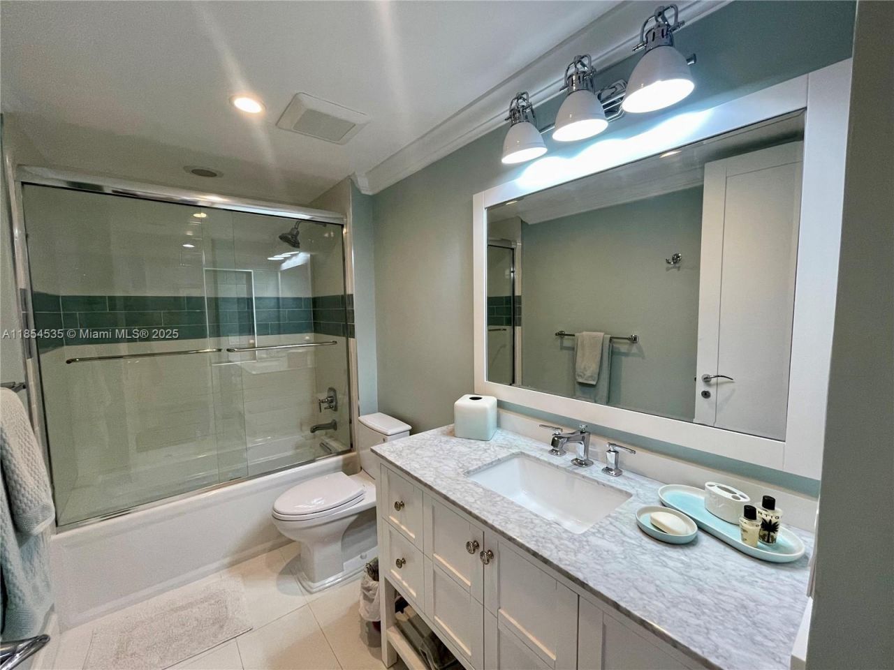 21050 Point Pl, Unit 2803, Aventura, FL 33180 Photo