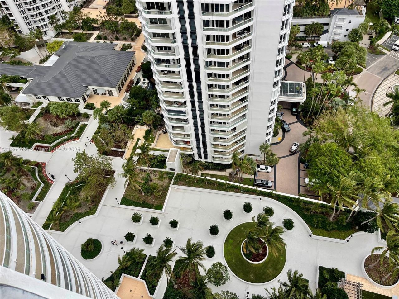 21050 Point Pl, Unit 2803, Aventura, FL 33180 Photo
