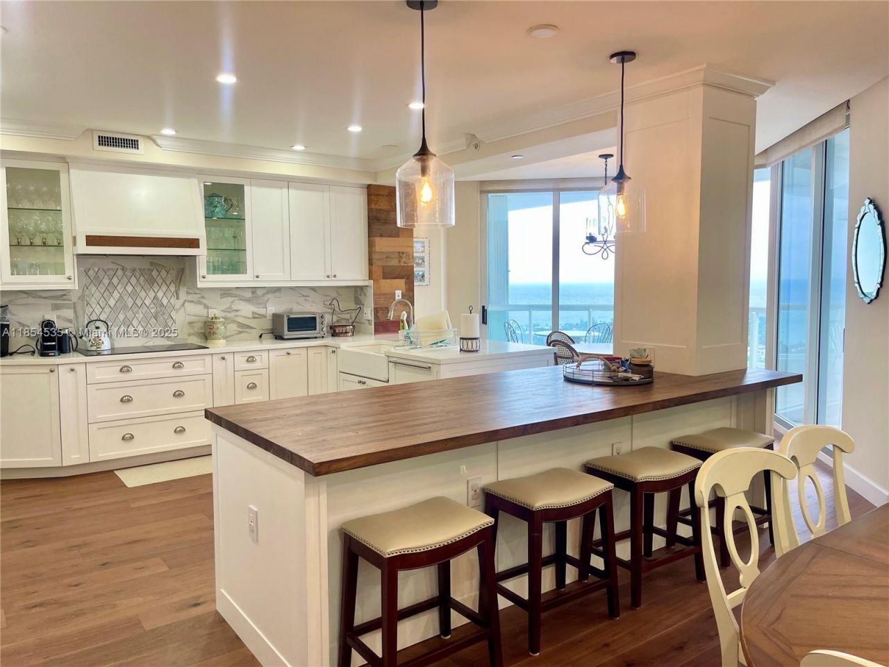 21050 Point Pl, Unit 2803, Aventura, FL 33180 Photo