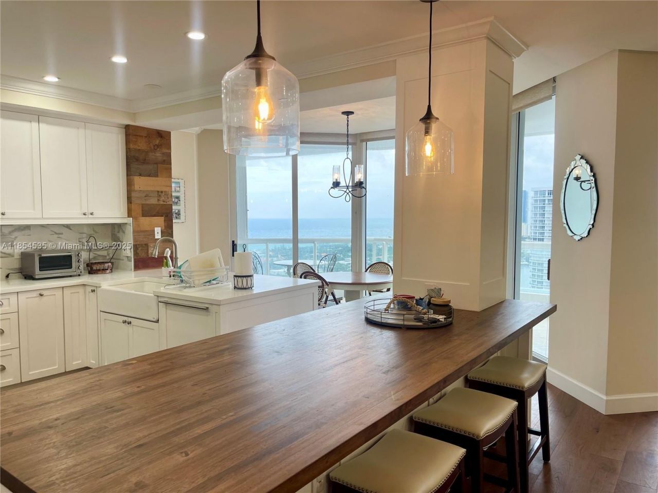 21050 Point Pl, Unit 2803, Aventura, FL 33180 Photo