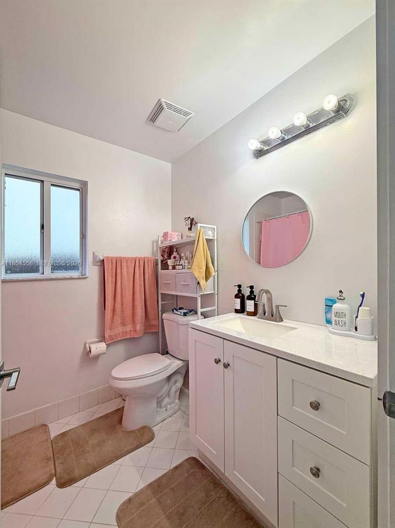 961 NE 36th Ave, Homestead, FL 33033 Photo