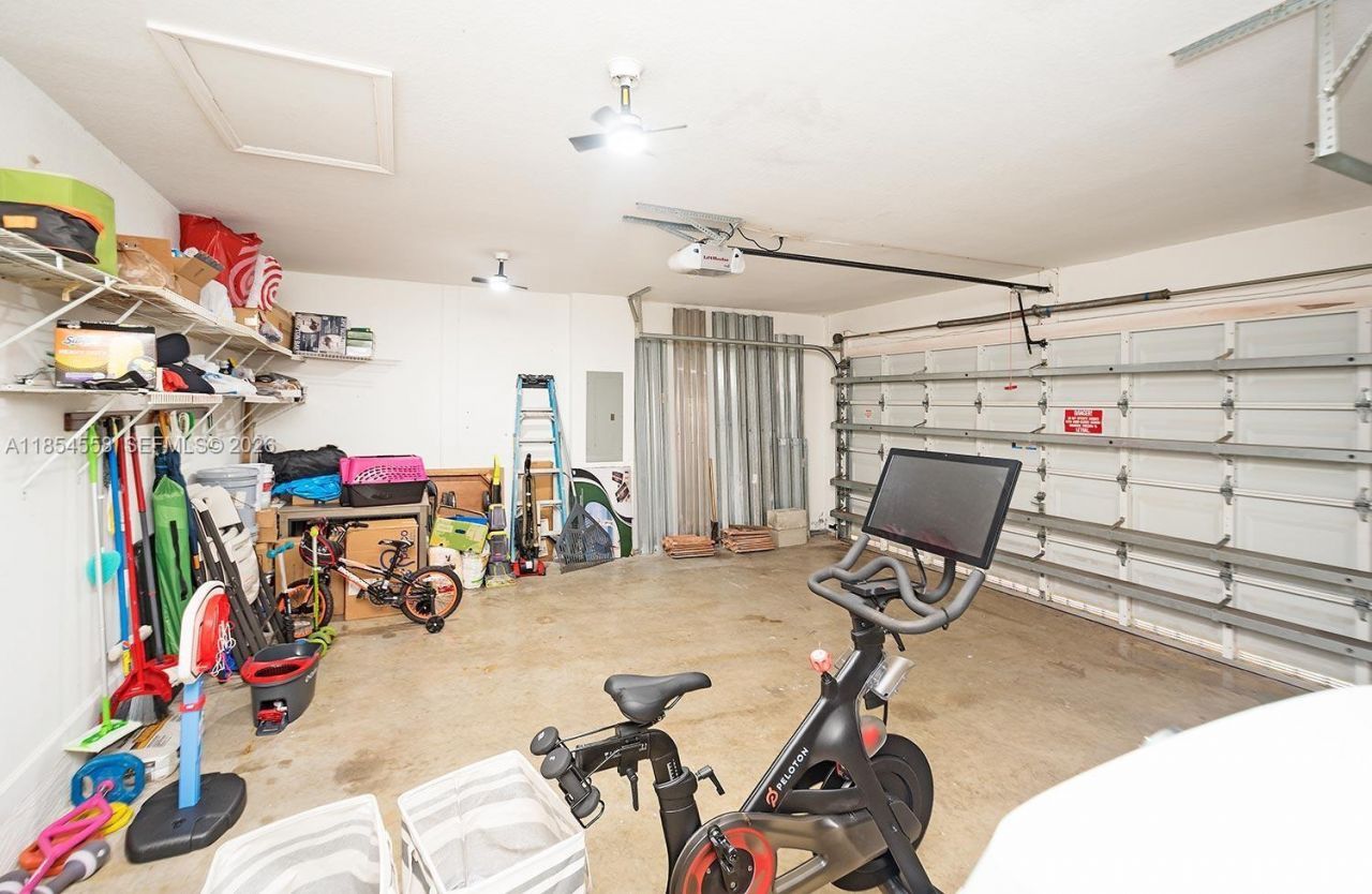 961 NE 36th Ave, Homestead, FL 33033 Photo