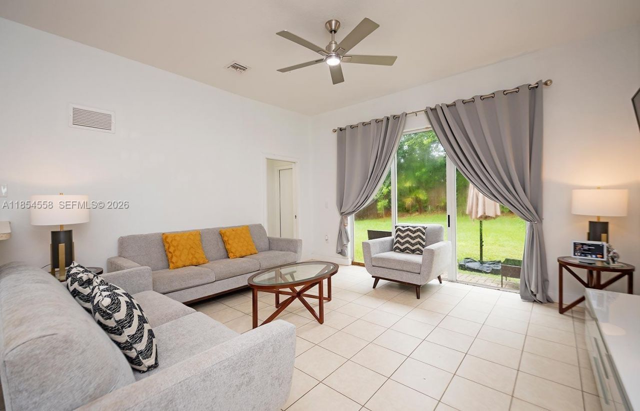 961 NE 36th Ave, Homestead, FL 33033 Photo