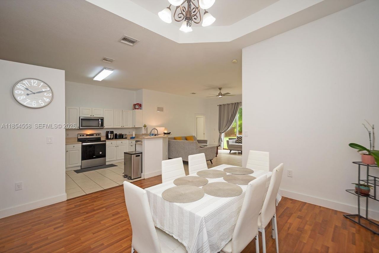 961 NE 36th Ave, Homestead, FL 33033 Photo