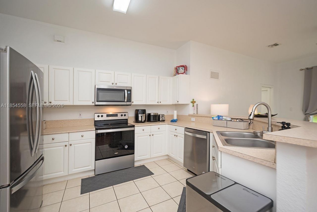 961 NE 36th Ave, Homestead, FL 33033 Photo