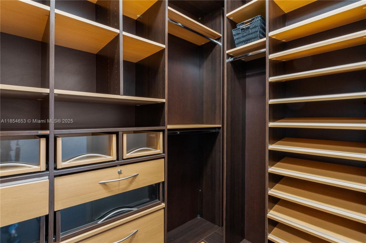 17875 Collins Ave, Unit 705, Sunny Isles Beach, FL 33160 Photo