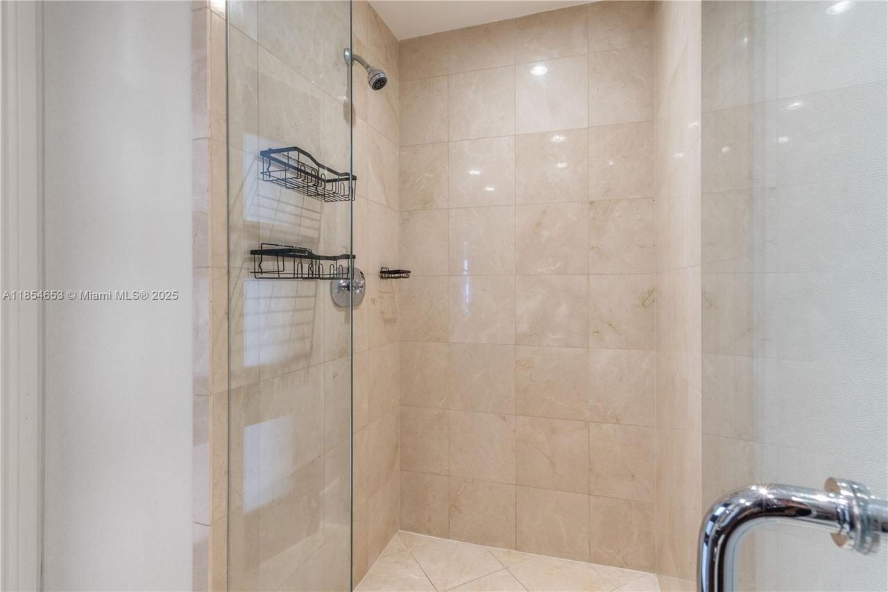 17875 Collins Ave, Unit 705, Sunny Isles Beach, FL 33160 Photo