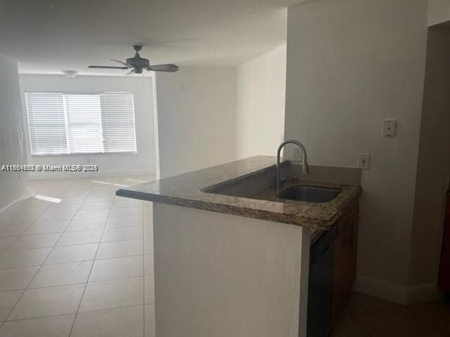 12950 Vista Isles Dr, Unit 411, Sunrise, FL 33325 Photo