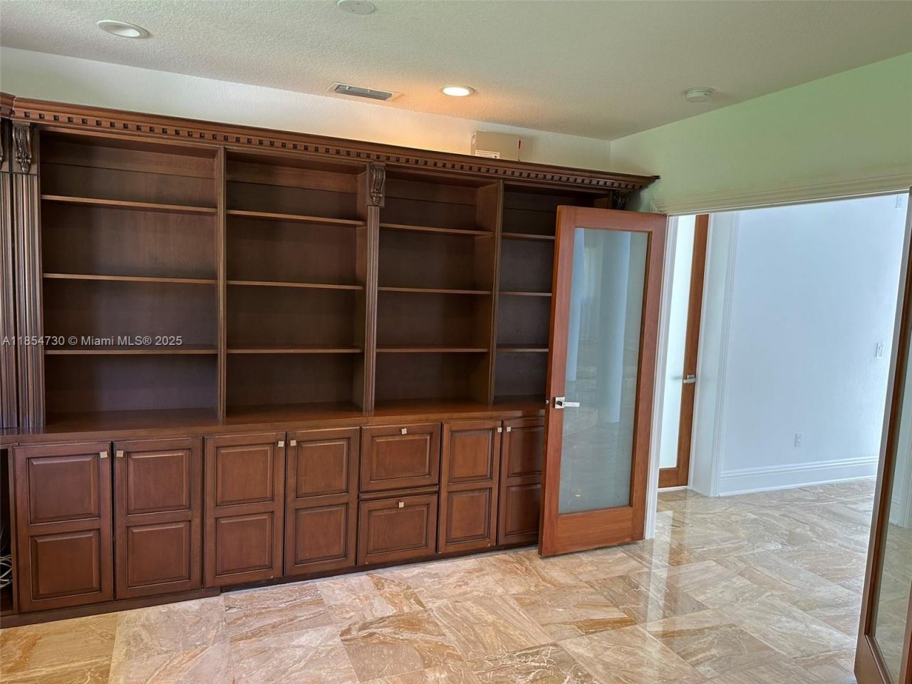 10600 SW 69th Ave, Pinecrest, FL 33156 Photo