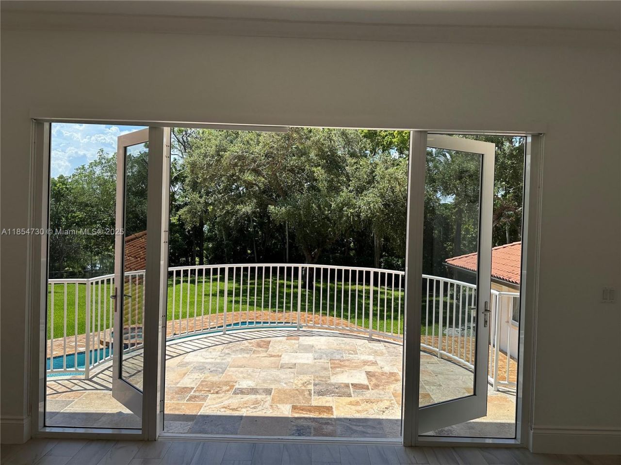 10600 SW 69th Ave, Pinecrest, FL 33156 Photo