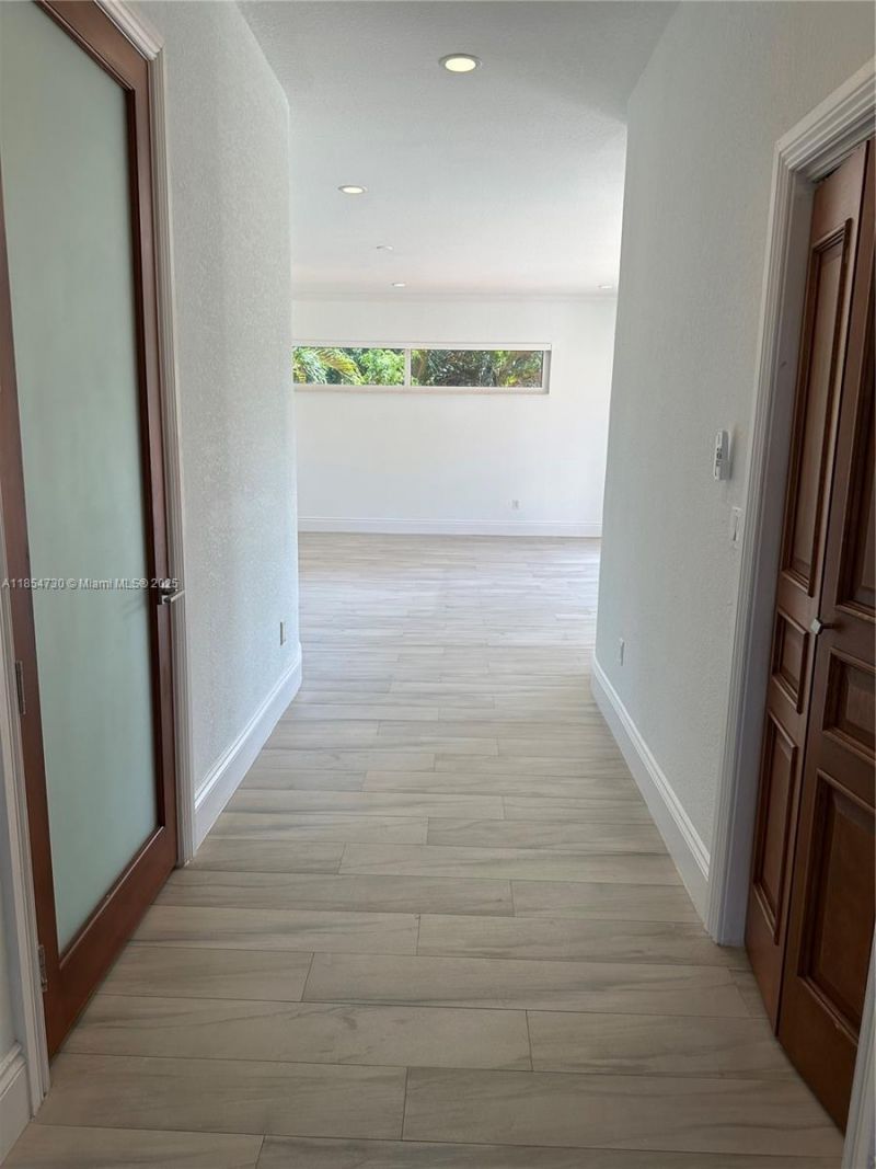 10600 SW 69th Ave, Pinecrest, FL 33156 Photo