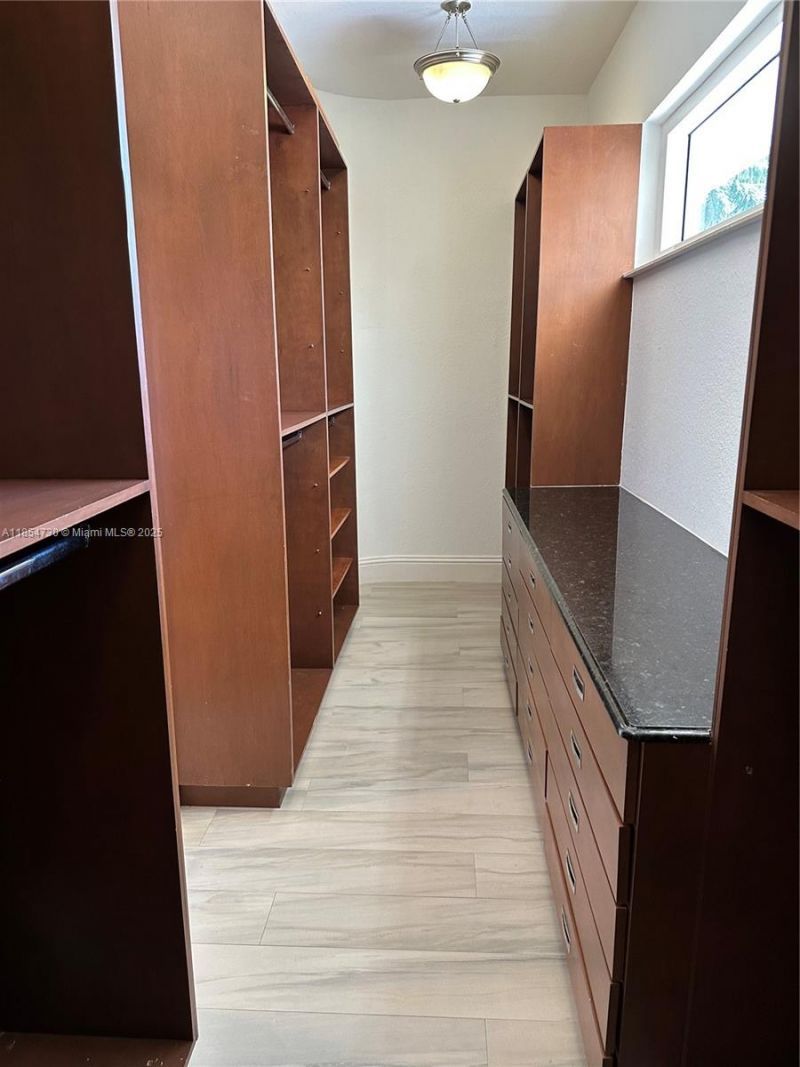 10600 SW 69th Ave, Pinecrest, FL 33156 Photo