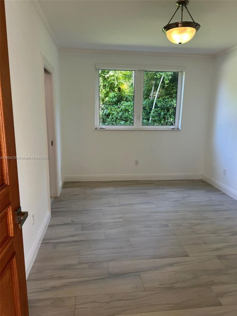 10600 SW 69th Ave, Pinecrest, FL 33156 Photo