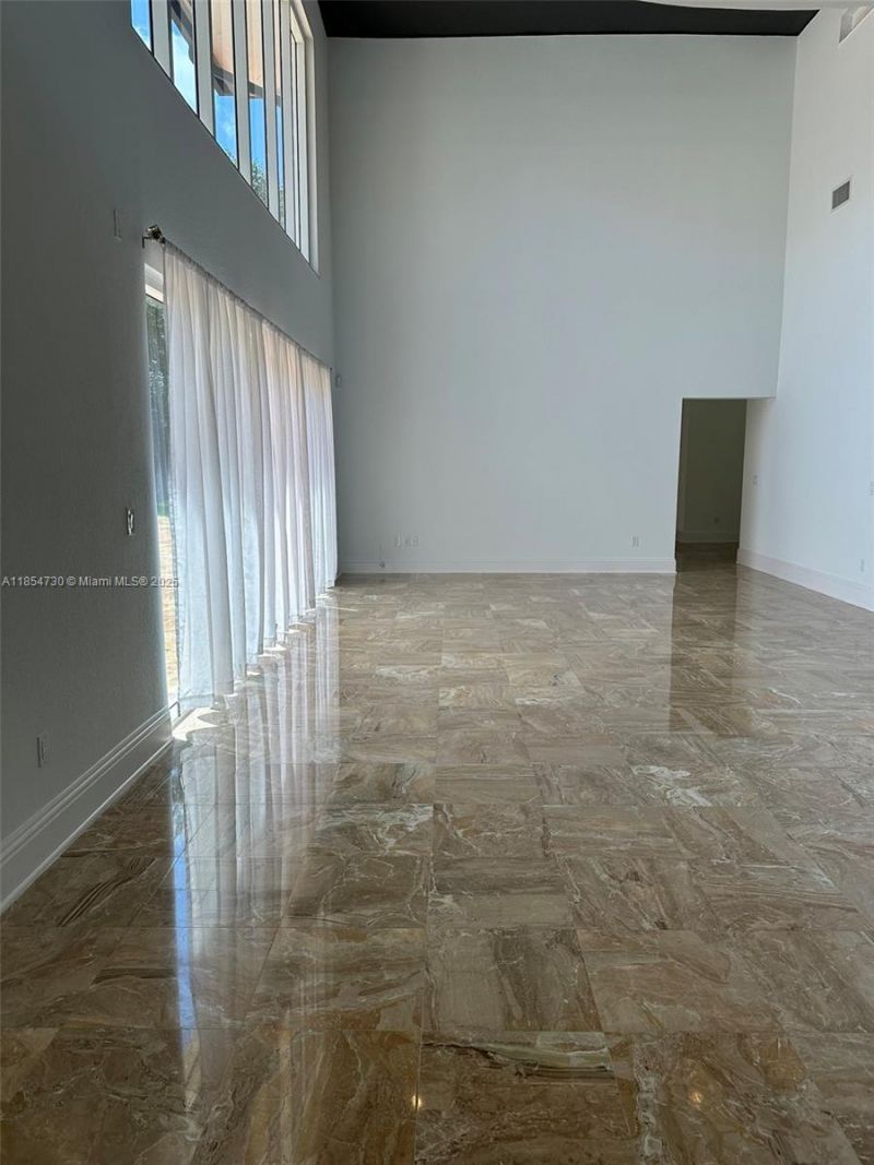 10600 SW 69th Ave, Pinecrest, FL 33156 Photo