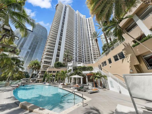 901 Brickell Key Blvd, Unit 3002, Miami, FL 33131