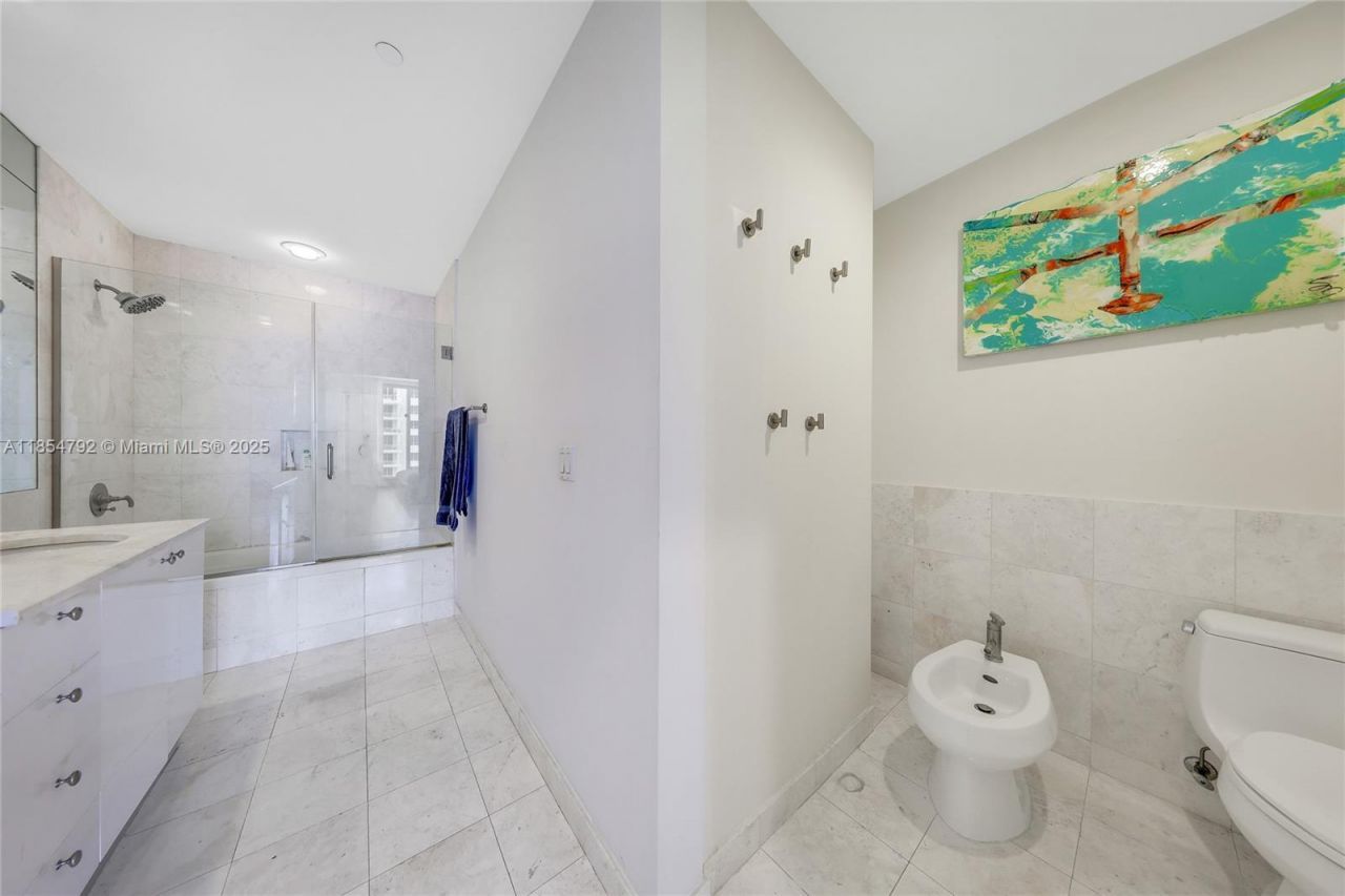 901 Brickell Key Blvd, Unit 3002, Miami, FL 33131 Photo