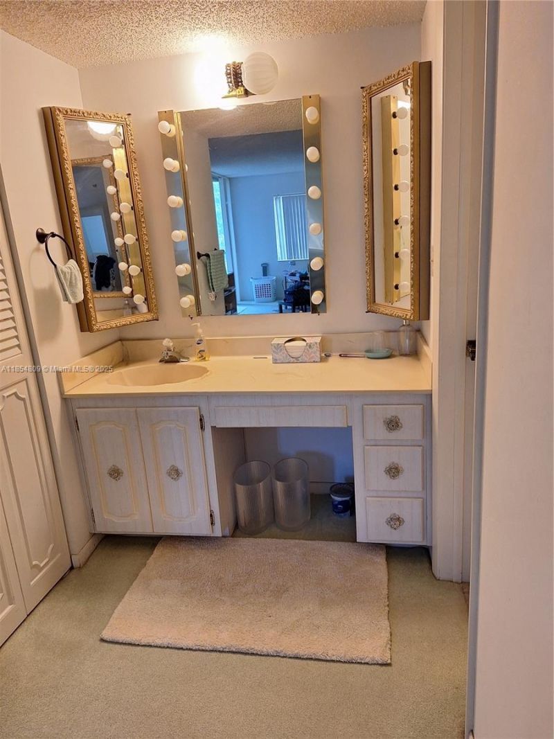 3940 Inverrary Blvd, Unit 402-A, Lauderhill, FL 33319 Photo