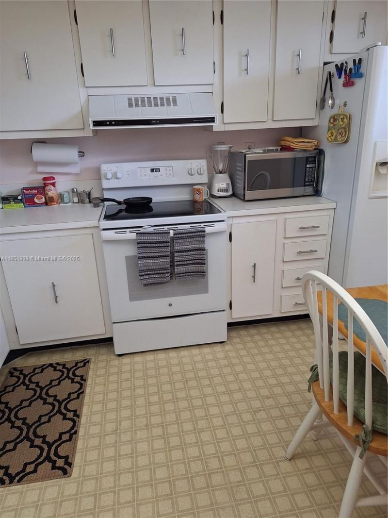 3940 Inverrary Blvd, Unit 402-A, Lauderhill, FL 33319 Photo