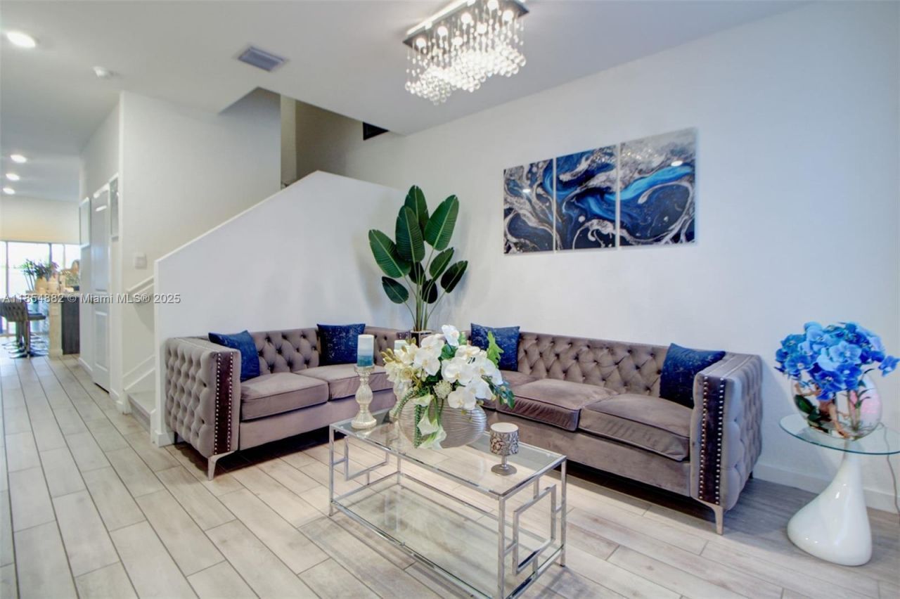 789 SE 16th Ct, Homestead, FL 33034 Photo