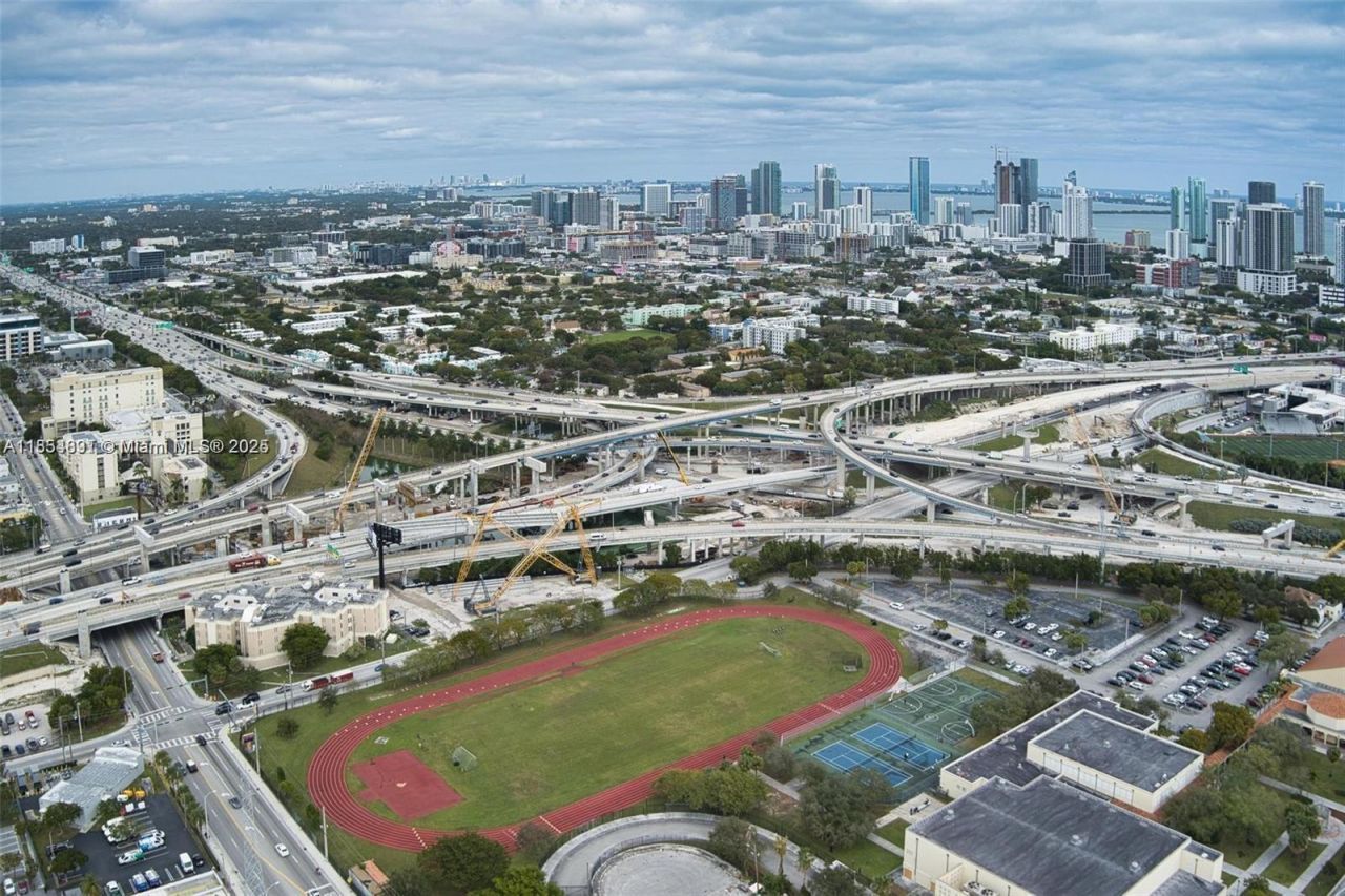 1157 NW 7th Ct, Miami, FL 33136 Photo