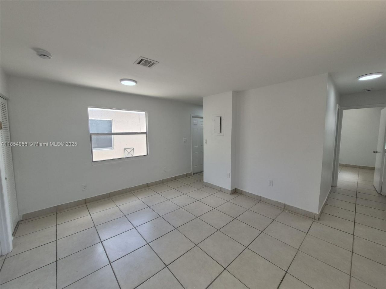 1018 NW 6th Ave, Unit 1-2, Fort Lauderdale, FL 33311 Photo
