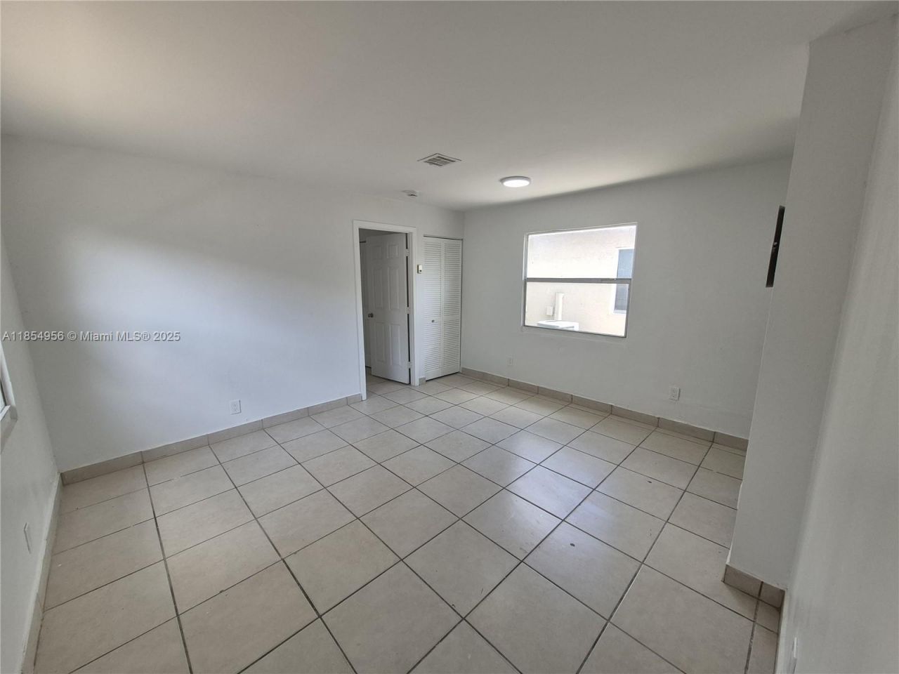 1018 NW 6th Ave, Unit 1-2, Fort Lauderdale, FL 33311 Photo