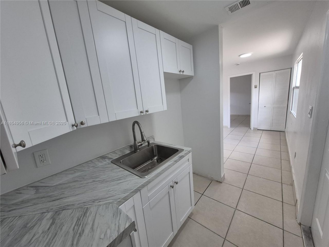 1018 NW 6th Ave, Unit 1-2, Fort Lauderdale, FL 33311 Photo