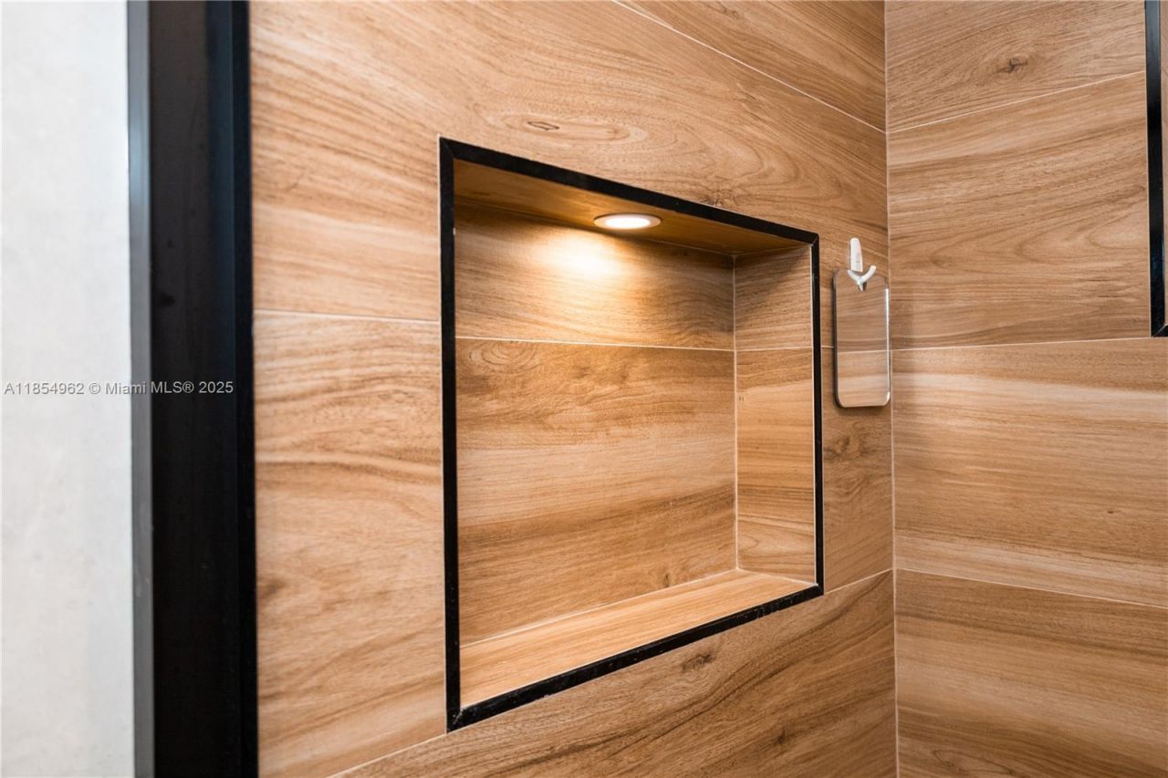 224 Meridian Ave, Unit 6, Miami Beach, FL 33139 Photo