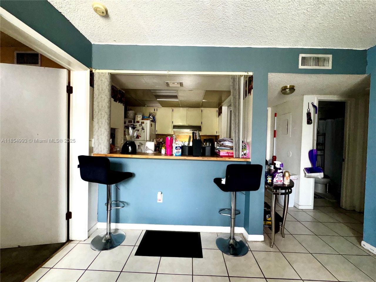 7165 NW 186th St, Unit A211, Hialeah, FL 33015 Photo