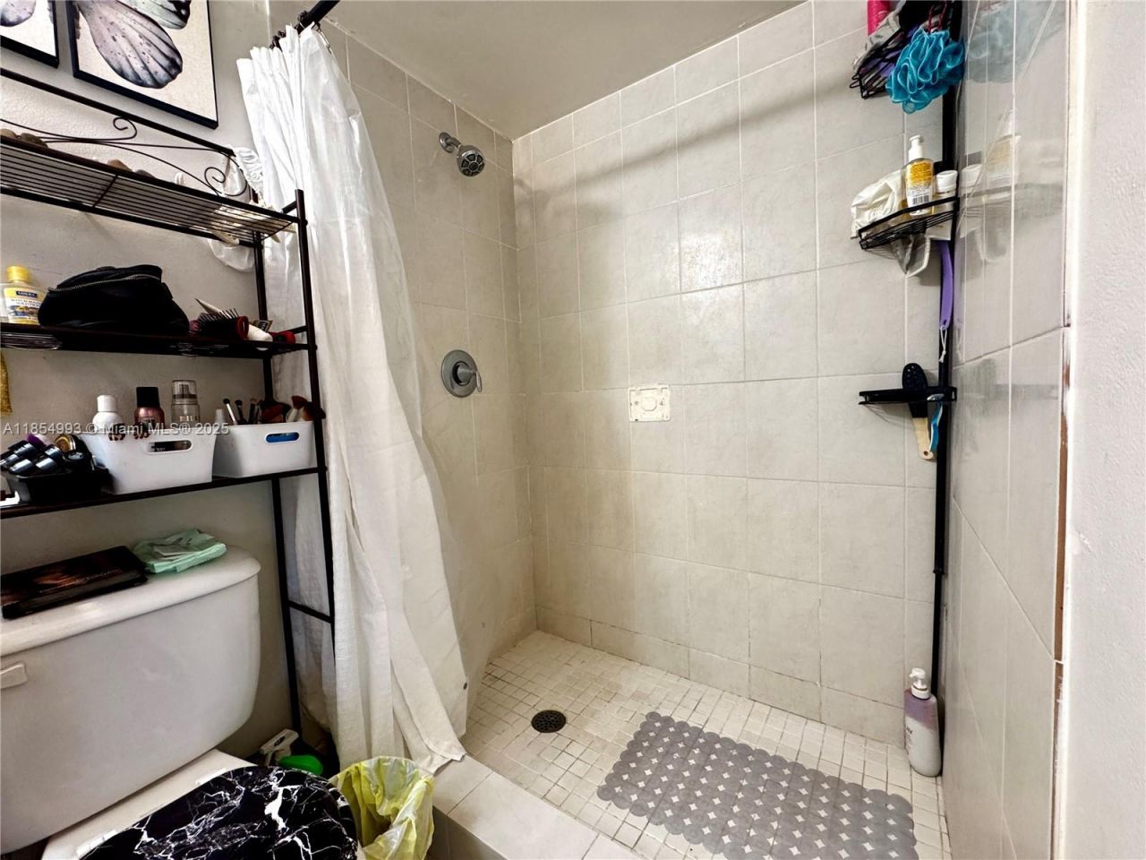 7165 NW 186th St, Unit A211, Hialeah, FL 33015 Photo