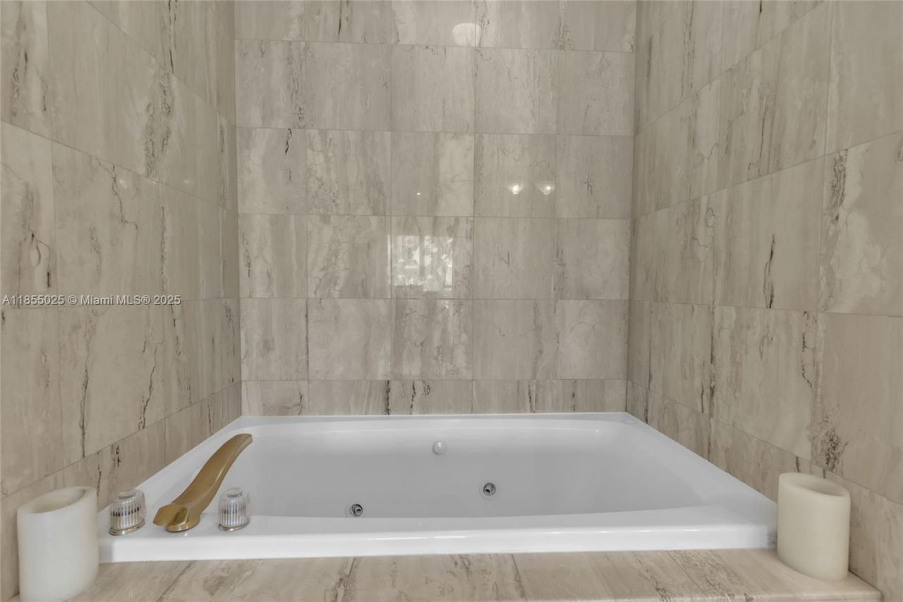 1800 Sunset Harbour Dr, Unit 1003, Miami Beach, FL 33139 Photo