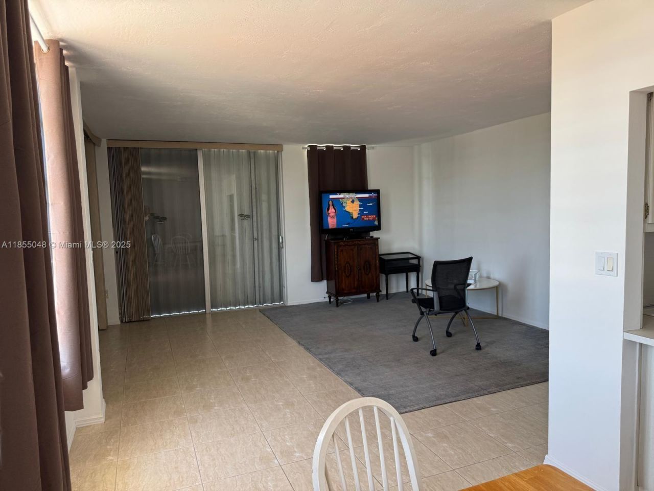 7800 Carlyle Ave., Unit 6C, Miami Beach, FL 33141 Photo