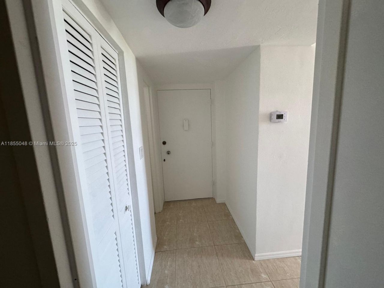 7800 Carlyle Ave., Unit 6C, Miami Beach, FL 33141 Photo