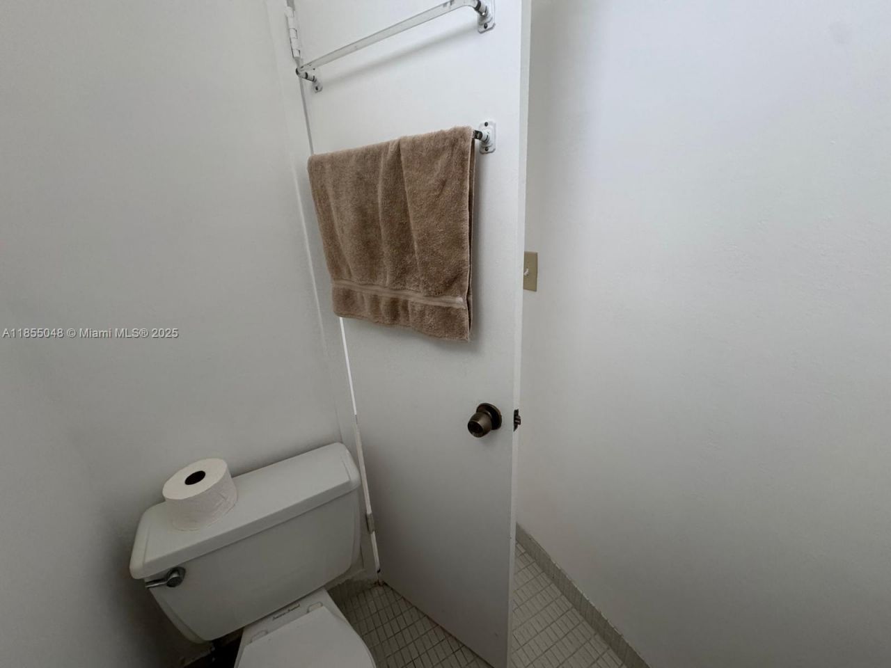 7800 Carlyle Ave., Unit 6C, Miami Beach, FL 33141 Photo