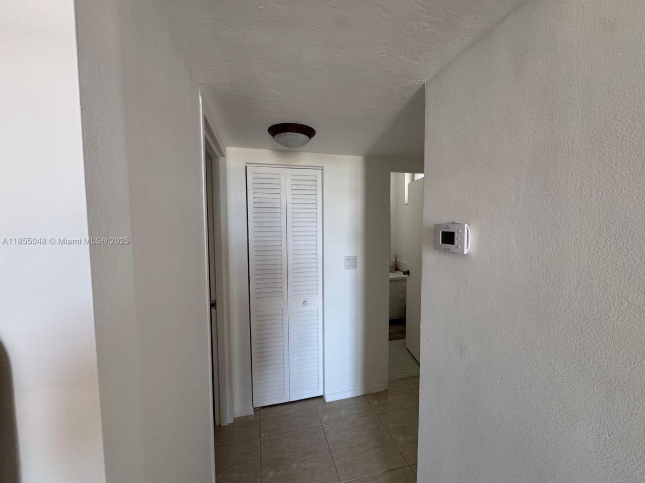 7800 Carlyle Ave., Unit 6C, Miami Beach, FL 33141 Photo