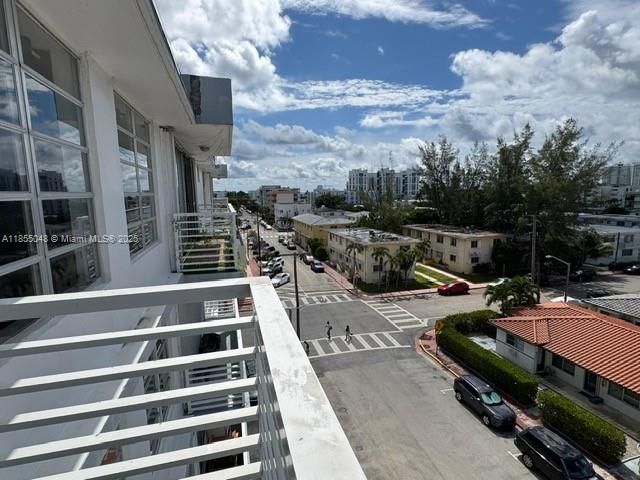 7800 Carlyle Ave., Unit 6C, Miami Beach, FL 33141 Photo