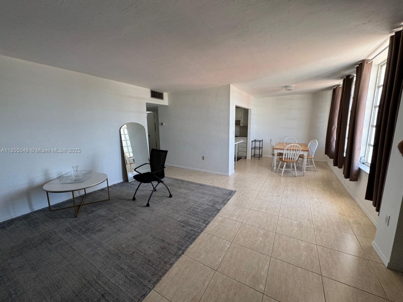 7800 Carlyle Ave., Unit 6C, Miami Beach, FL 33141 Photo