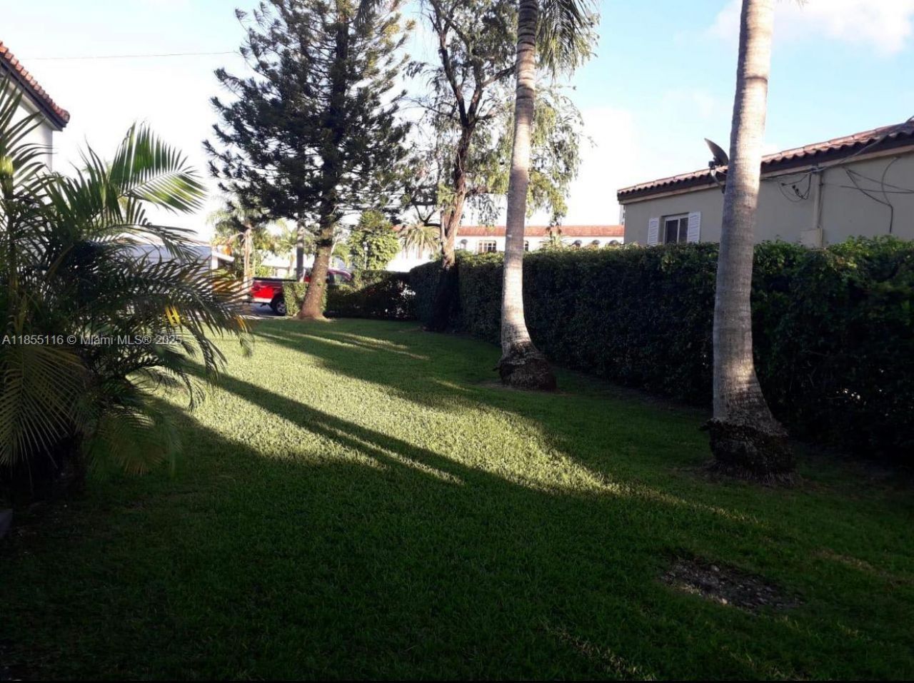 702 Boabadilla St, Coral Gables, FL 33134 Photo